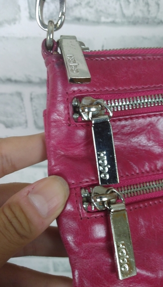 Vintage Hobo Crossbody in Pink - Picture 3 of 6